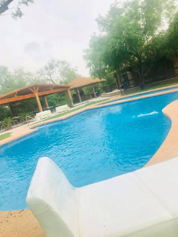 Alberca grande con gazebo Cabaña Montero Rancho El Mezquital